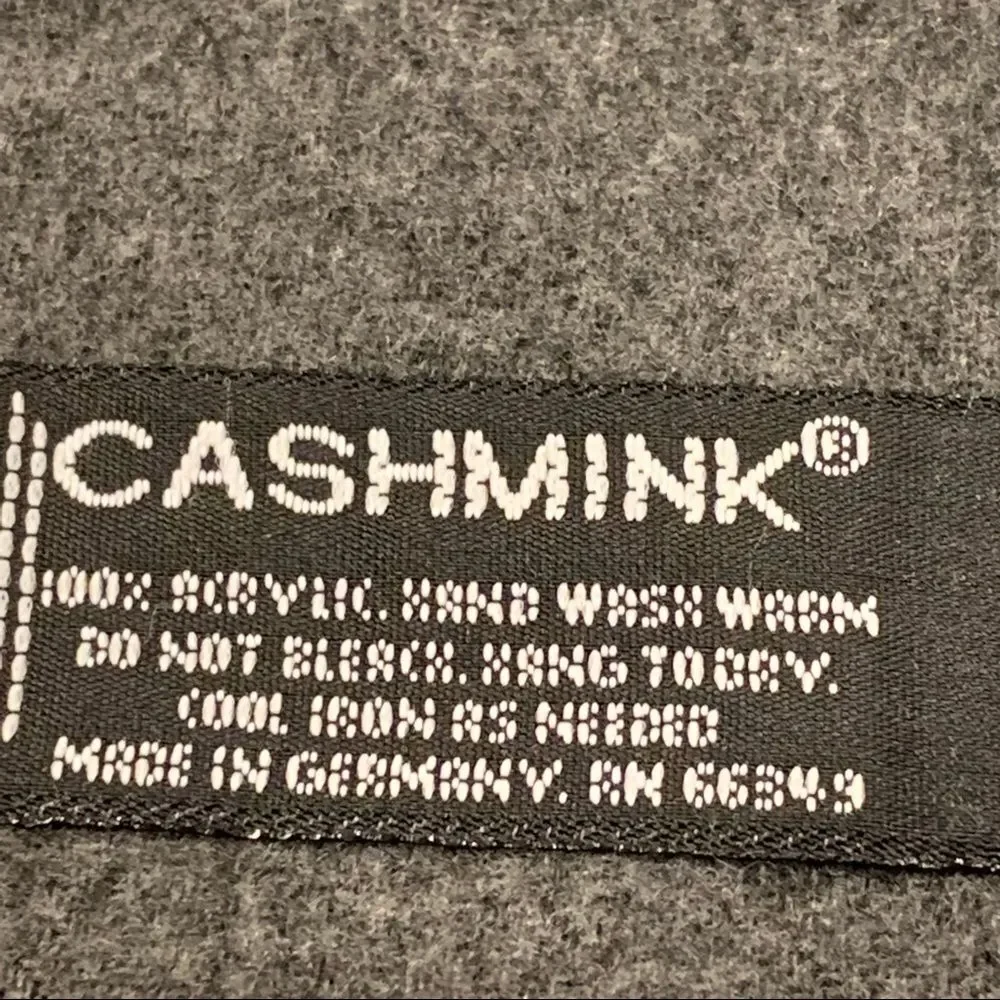 V.‎ Fraas Cashmink Gray Acrylic Winter Scarf